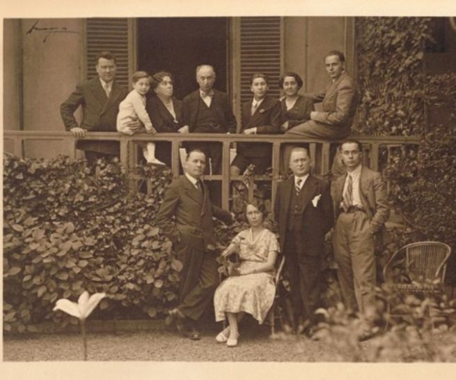 Torino, casa di Vittorio Levi. Riunione di famiglia (Fondazione Centro di documentazione ebraica contemporanea CDEC)
